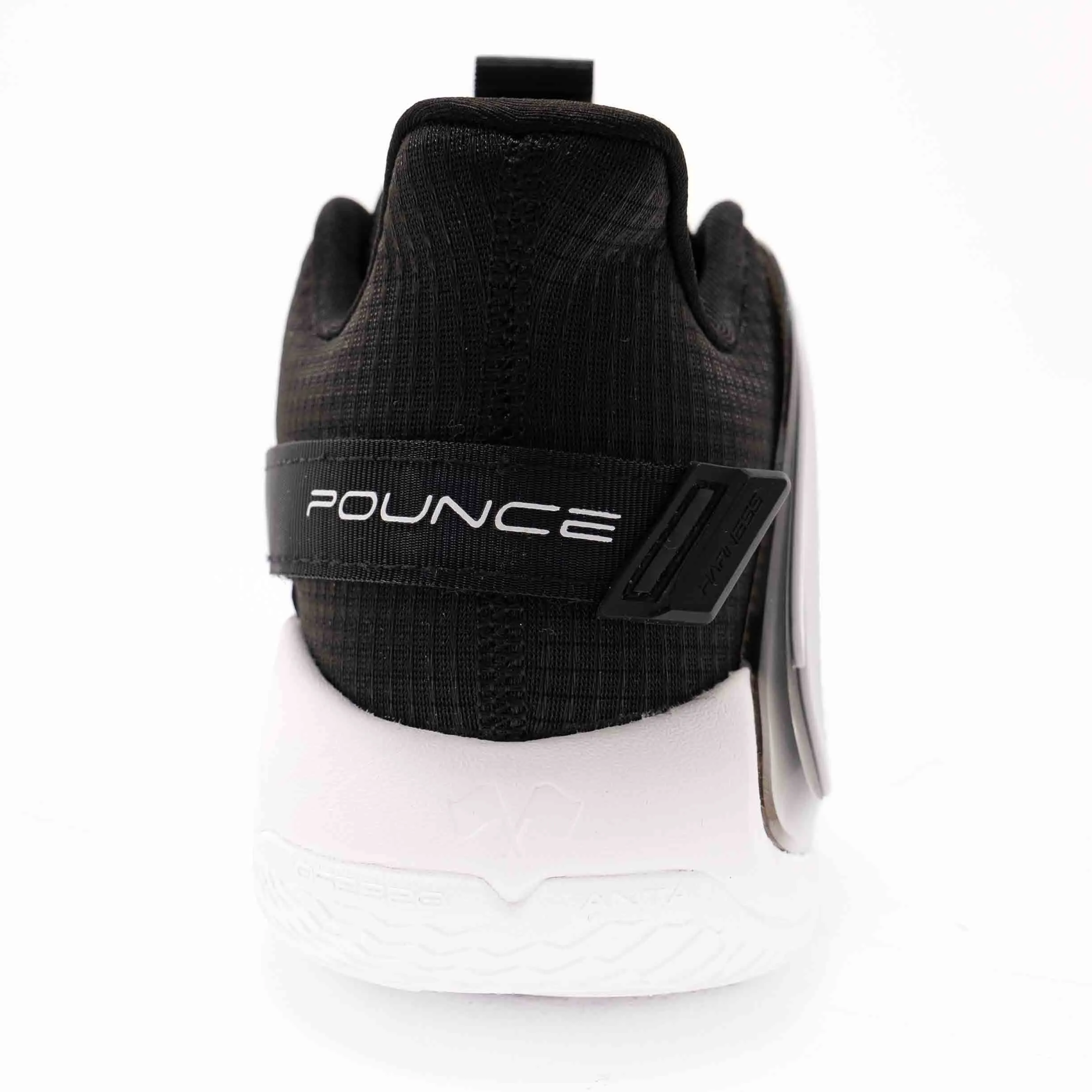 BASKETBALL SHOES