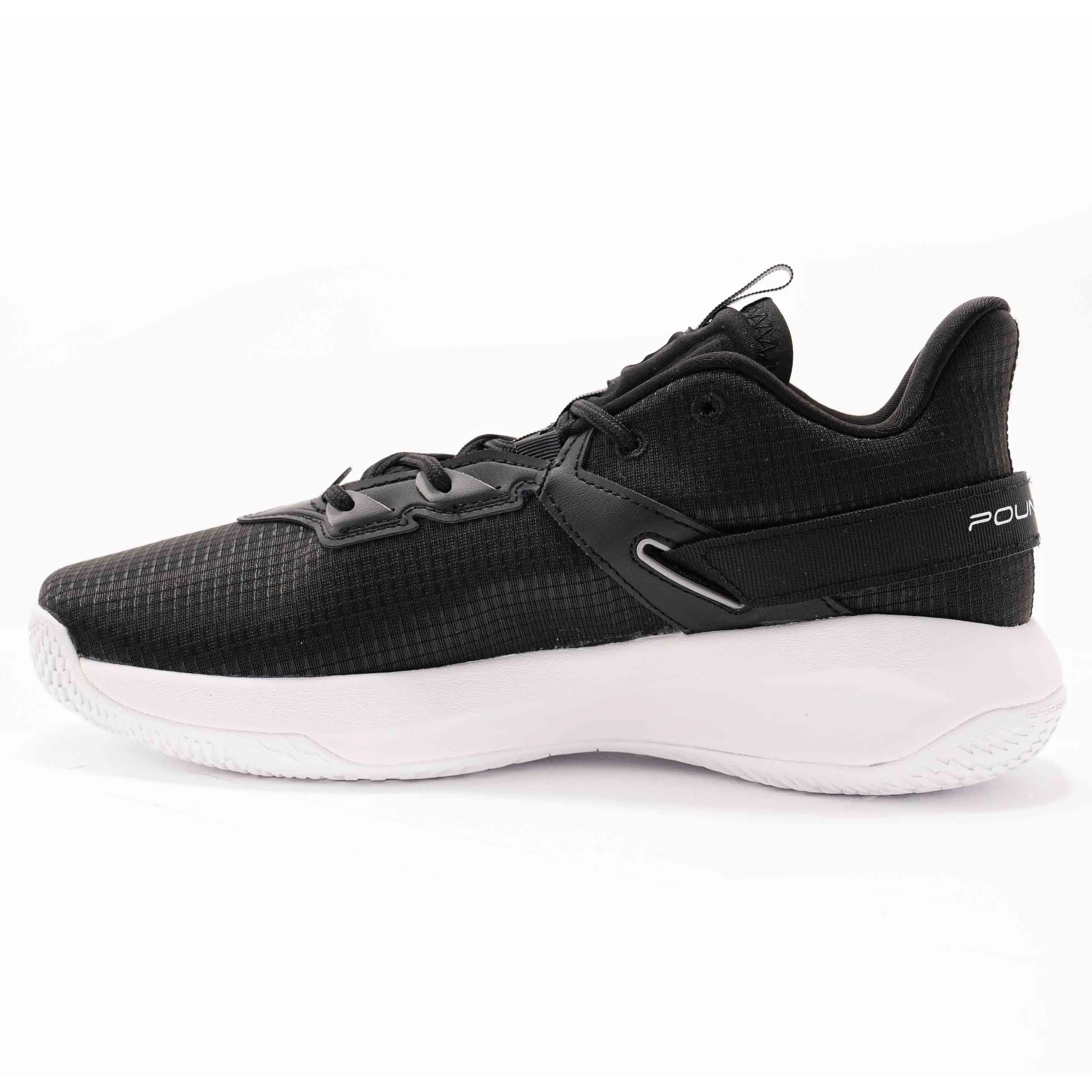 BASKETBALL SHOES