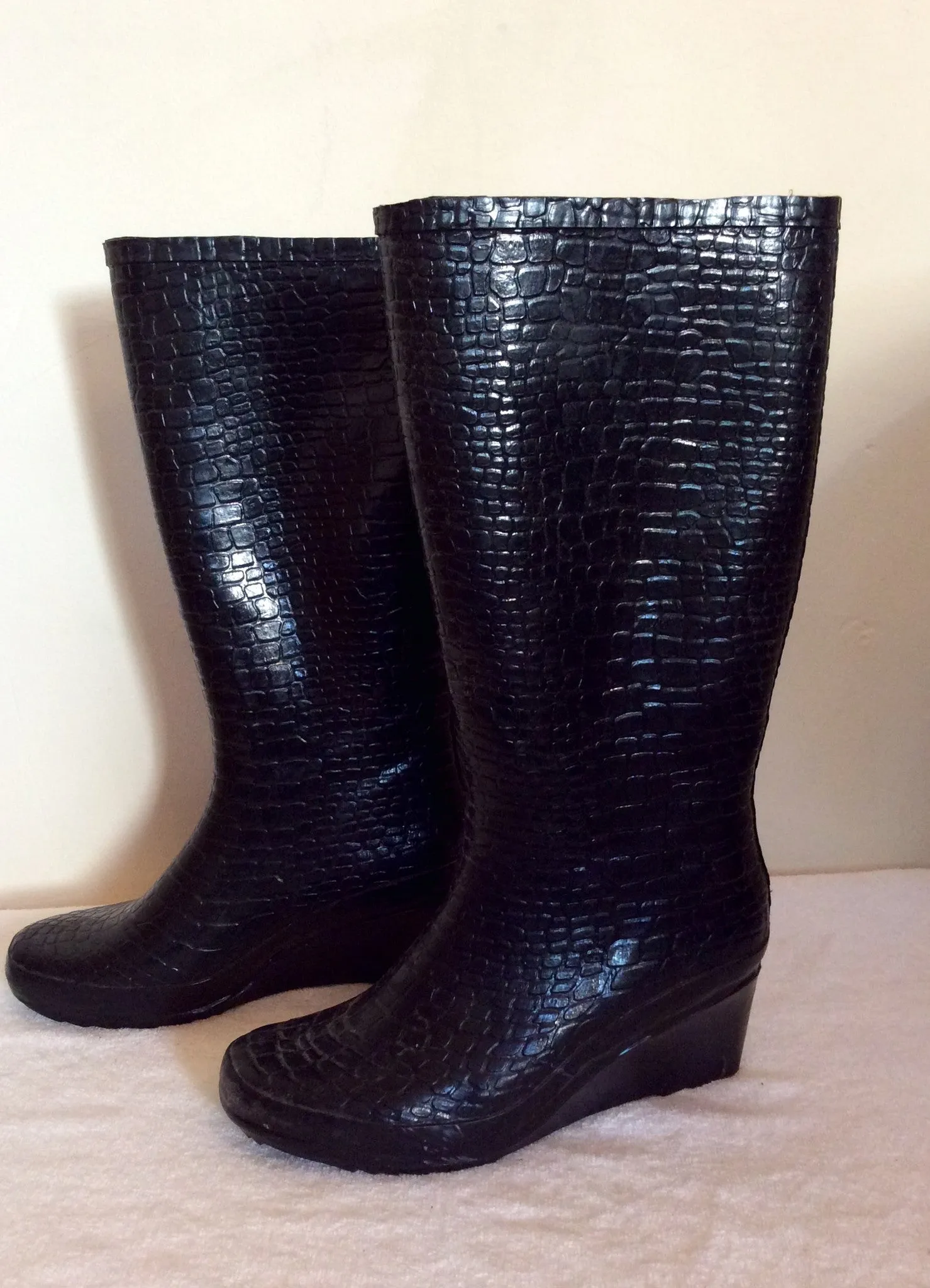 Black Crocodile Print Wedge Heel Wellington Boots Size 6/39