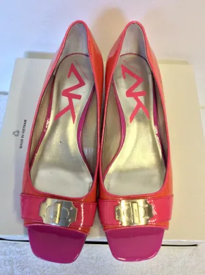 BRAND NEW ANNE KLEIN PINK & CORAL OPEN TOE LOW WEDGE HEELS SIZE 6/39