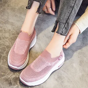 Casual mesh sneakers with a medium heel - women's