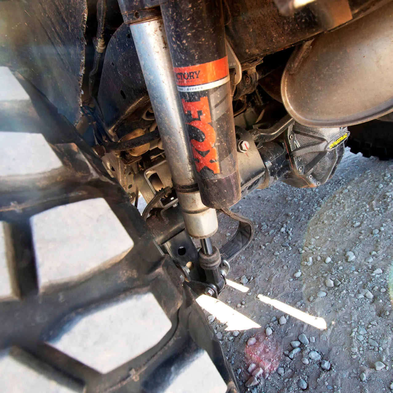 Fox 2.5 Factory Series Internal Bypass Shocks Pair 883-02-069