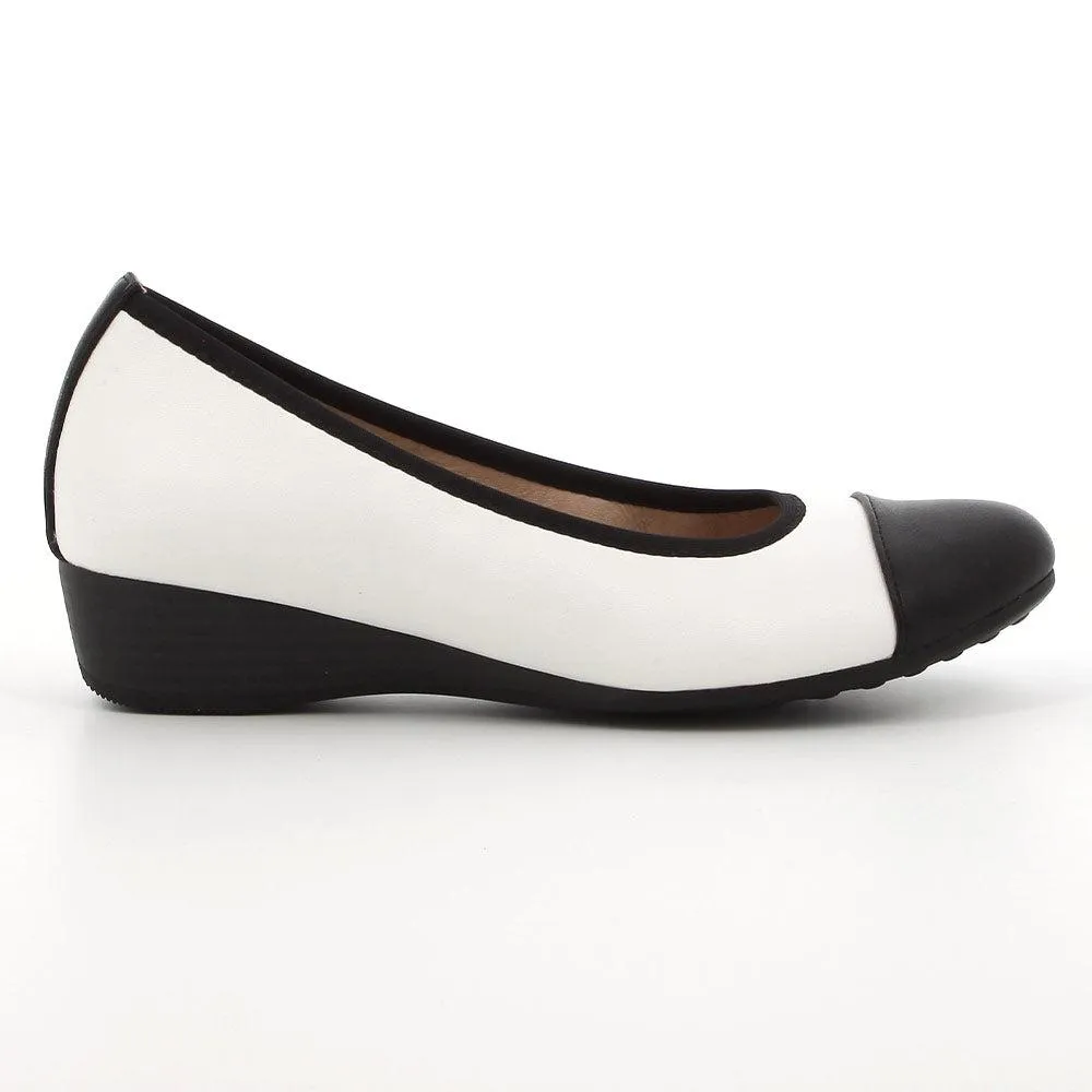 Hush Puppies Two Tone Rishelle Wedge - White/Black