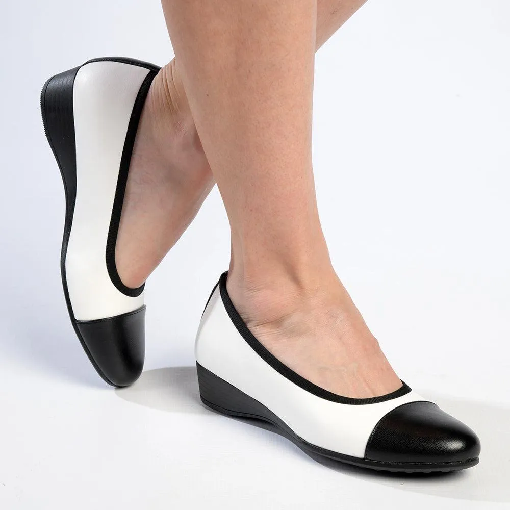 Hush Puppies Two Tone Rishelle Wedge - White/Black