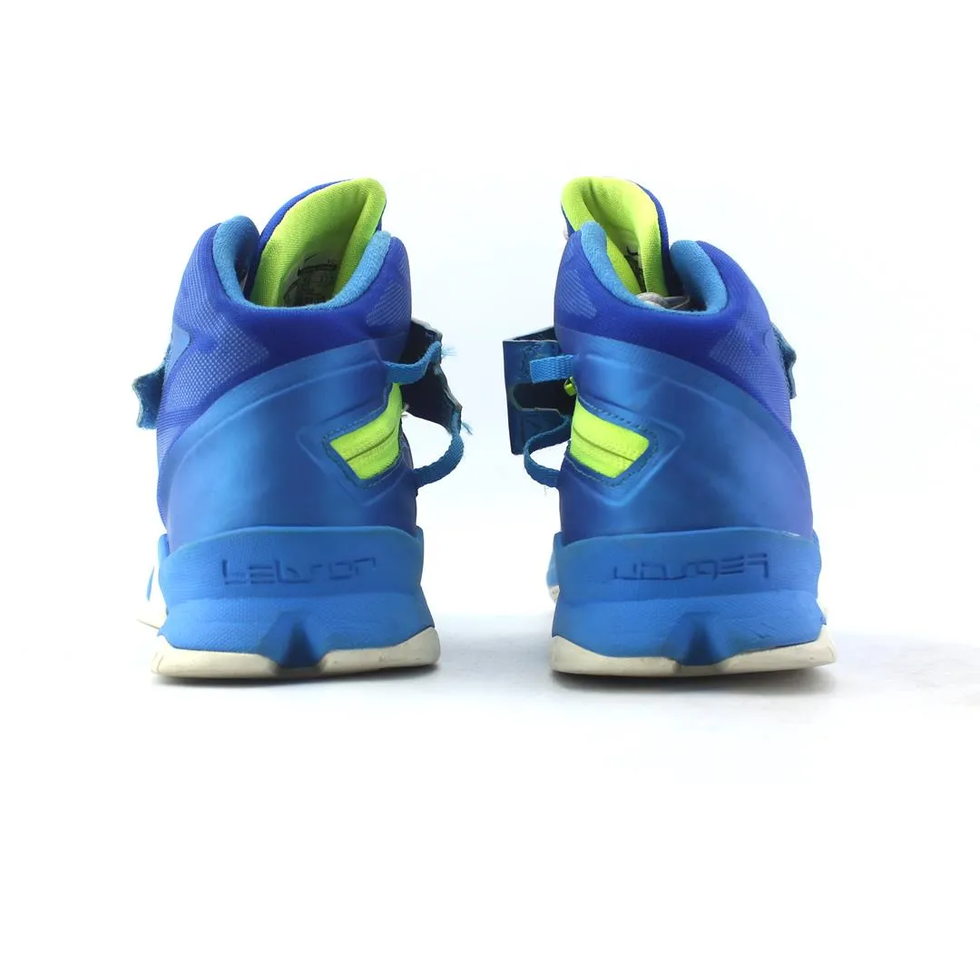 NIKE LEBRON SOLDIER 8