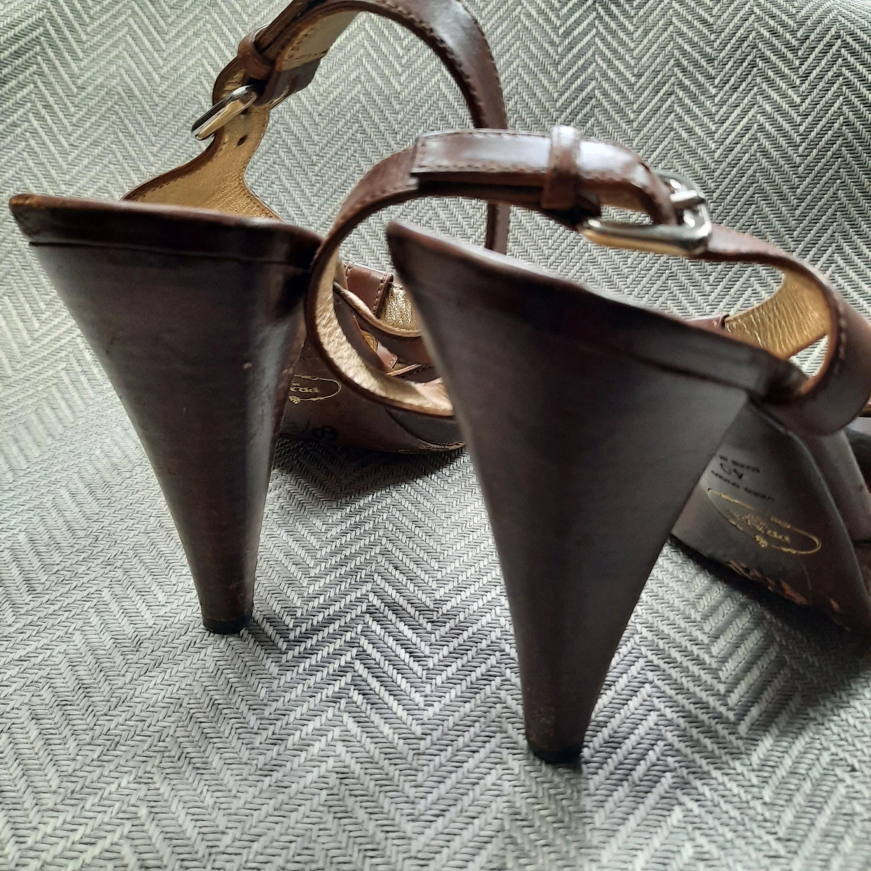 PRADA T- Strap Open Toe Sandal Size 40
