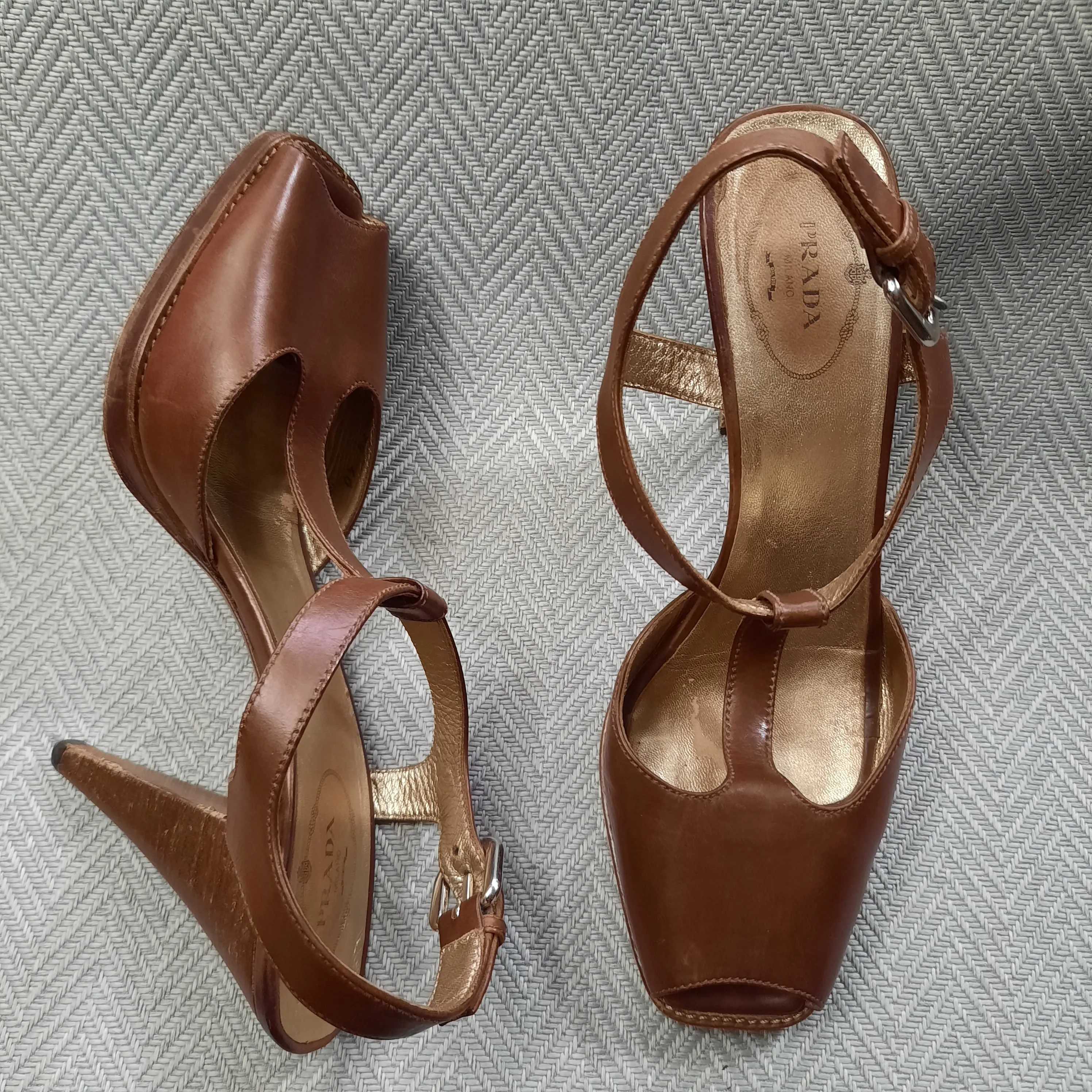 PRADA T- Strap Open Toe Sandal Size 40