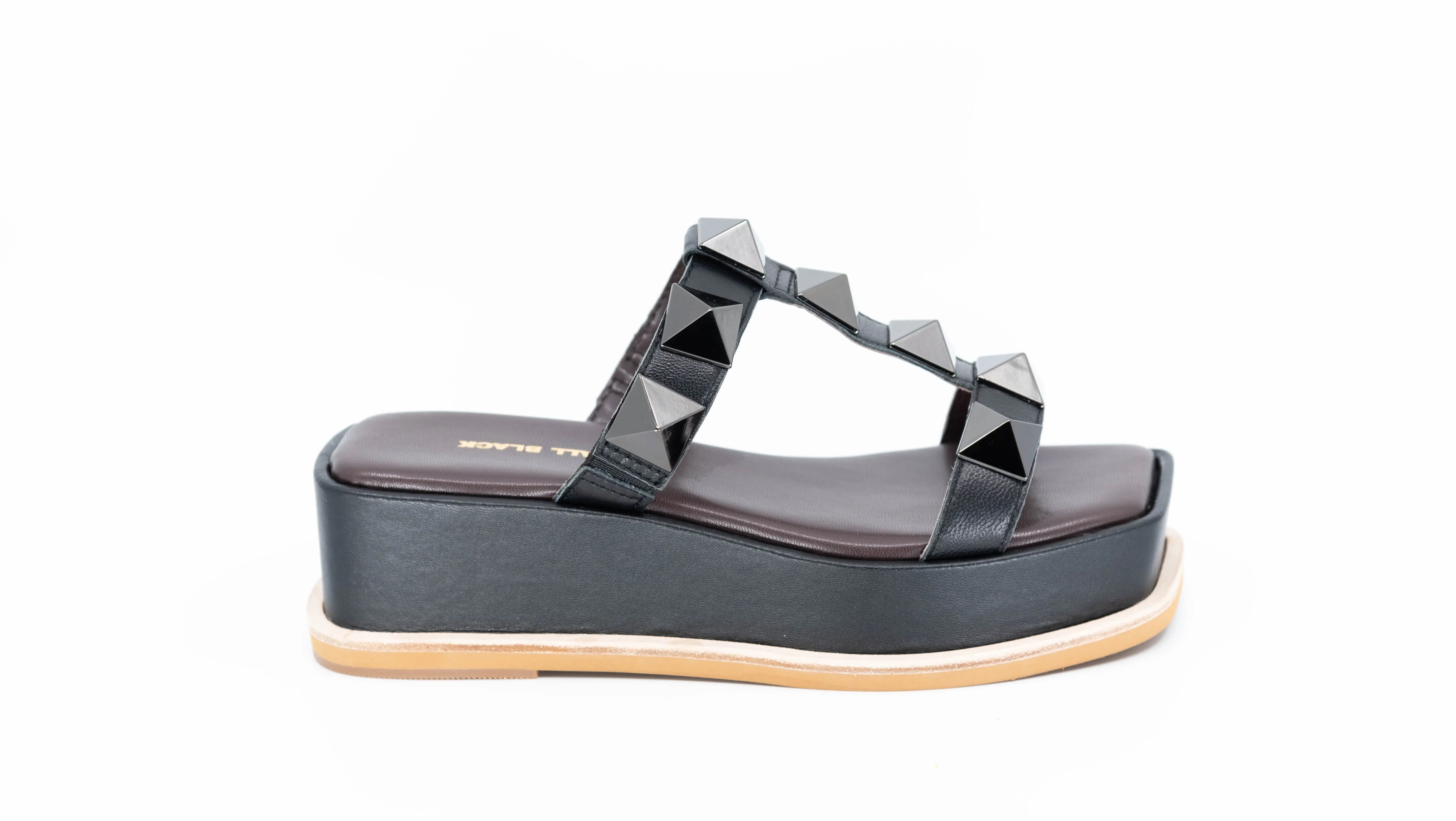 Pyramid T Sandal in Black