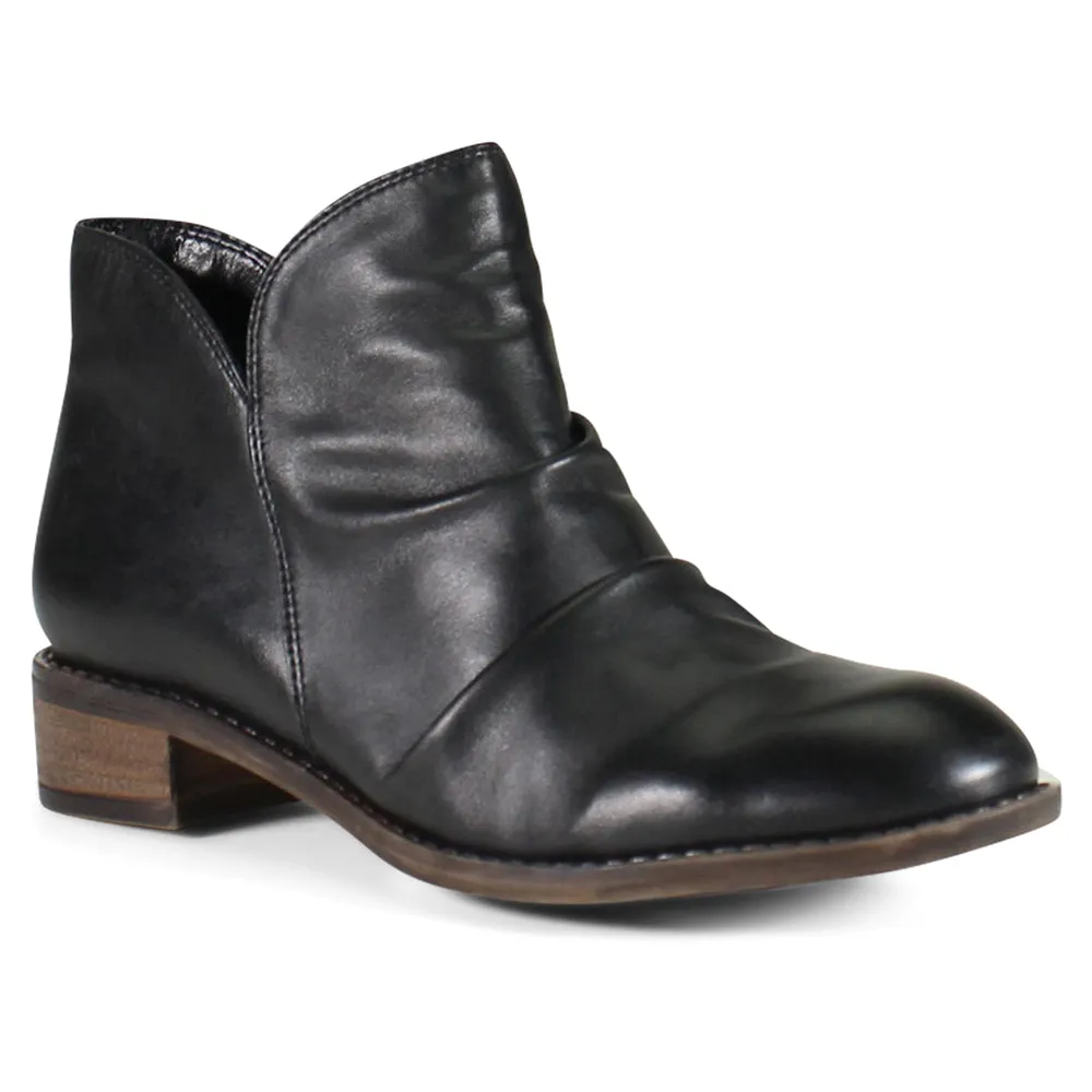 Rose Mera Round Toe Zippered Booties
