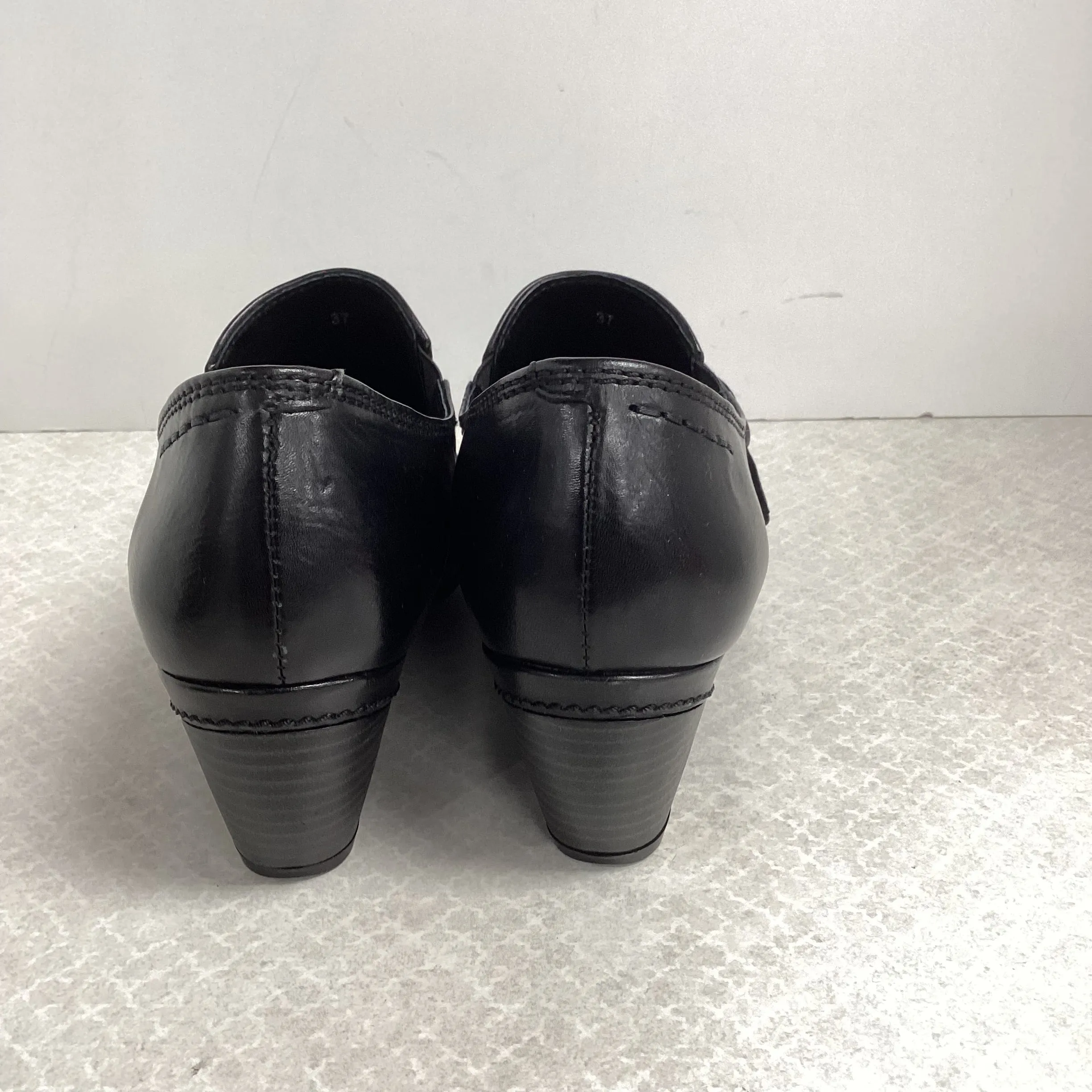 Shoes Heels Wedge By Taos In Black, Size: 6.5