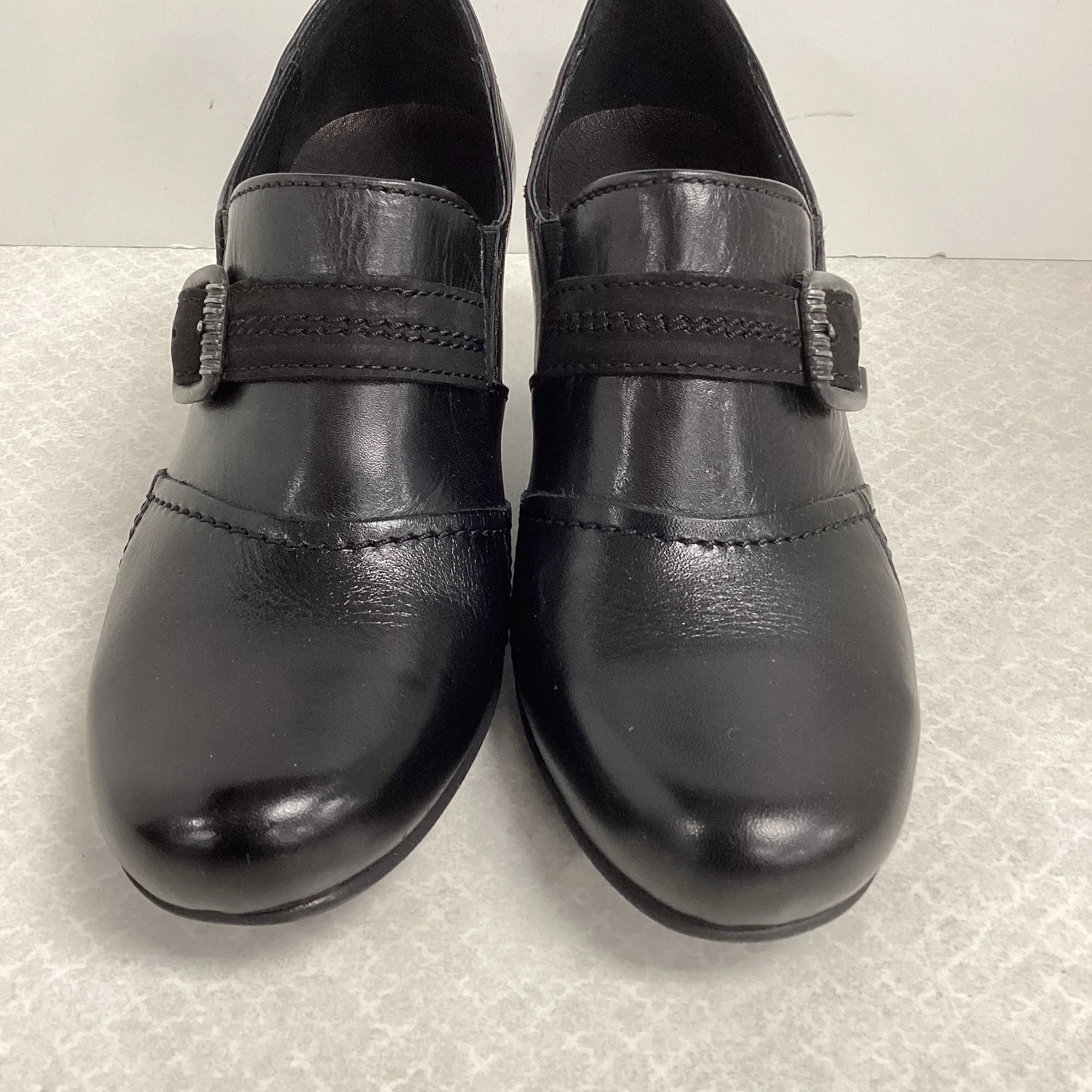 Shoes Heels Wedge By Taos In Black, Size: 6.5