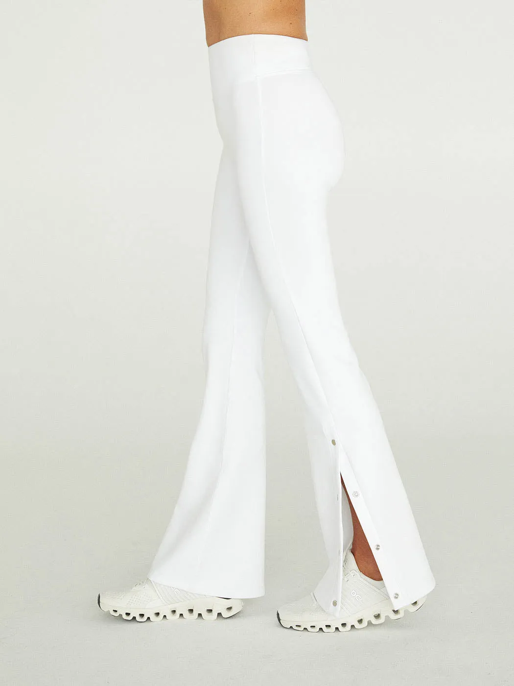 Snapped Legging - White
