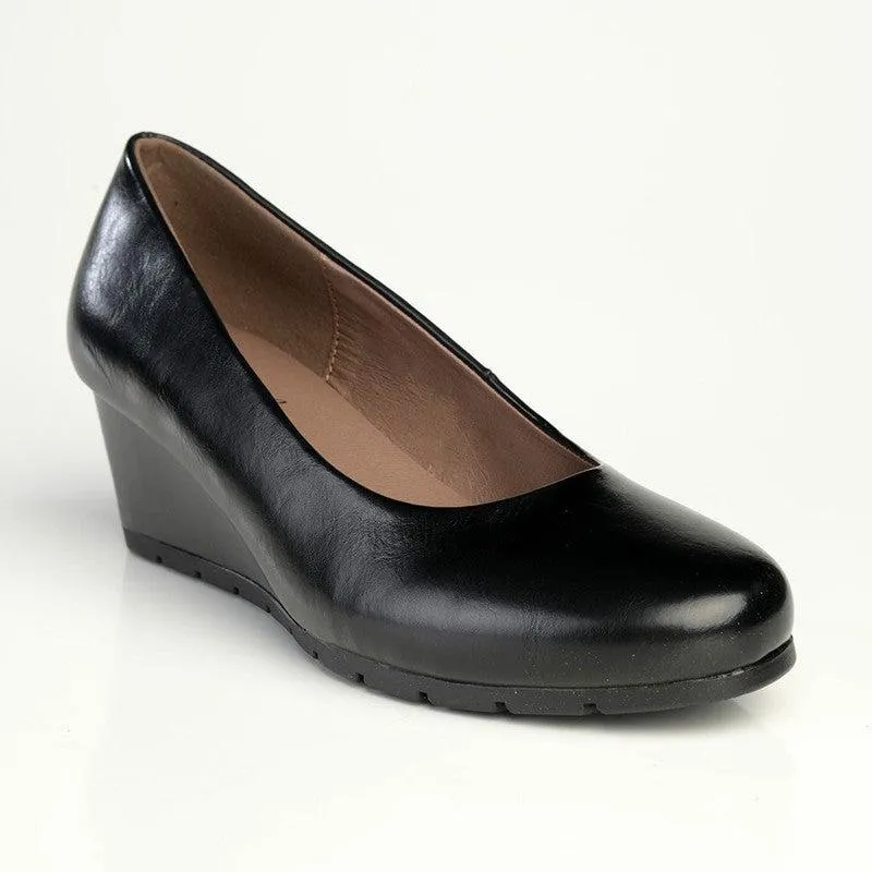 Soft Style By Hush Puppies Mihewi Wedge Court - Black