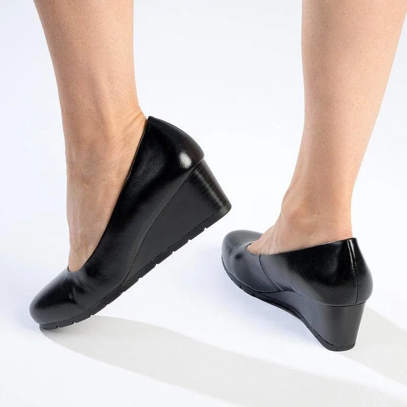 Soft Style By Hush Puppies Mihewi Wedge Court - Black