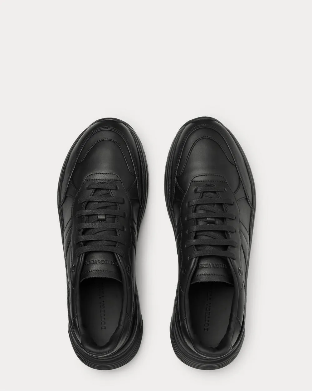 Speedster Leather  Black low top sneakers