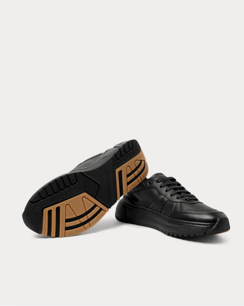 Speedster Leather  Black low top sneakers