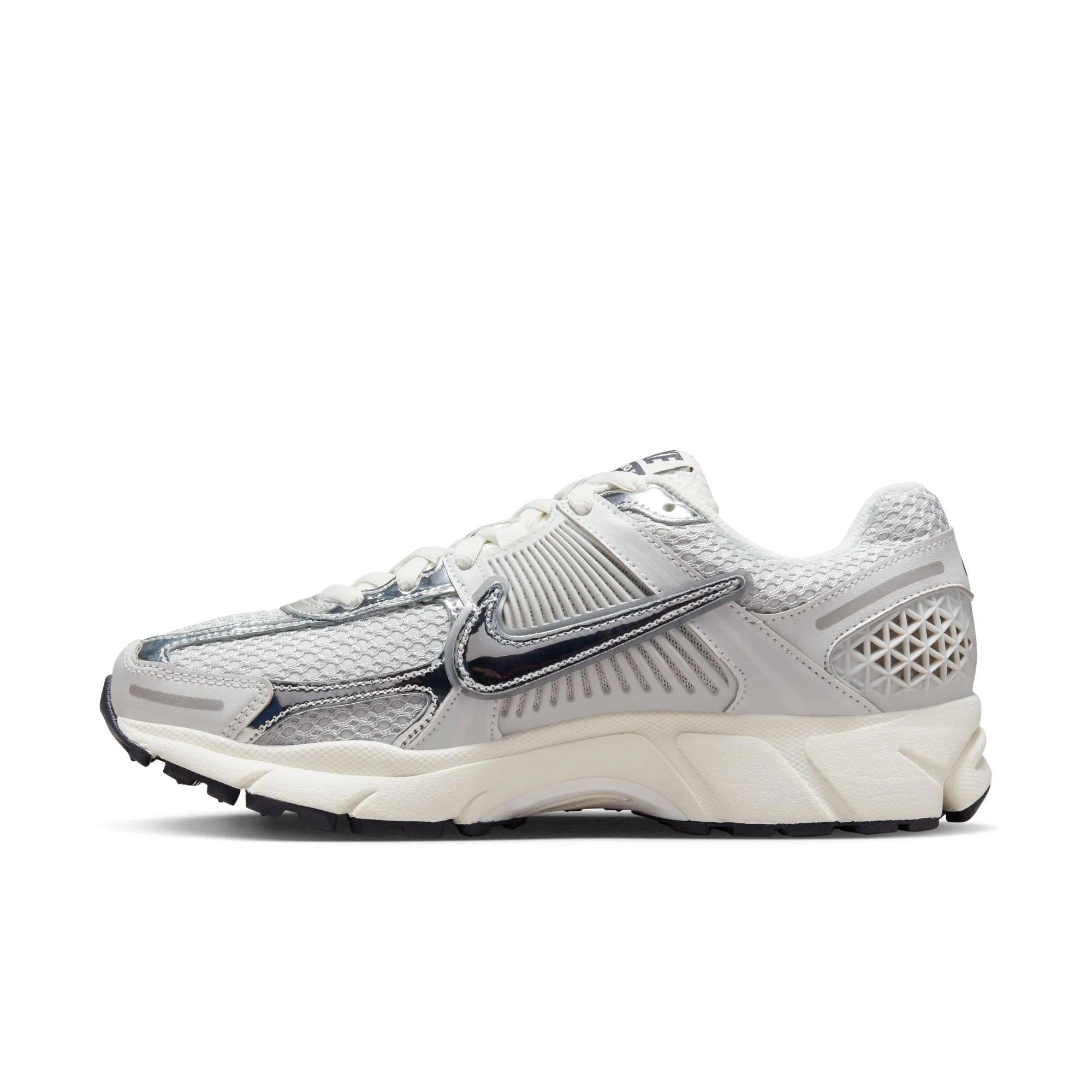 Womens Nike Zoom Vomero 5 'Metallic Silver'