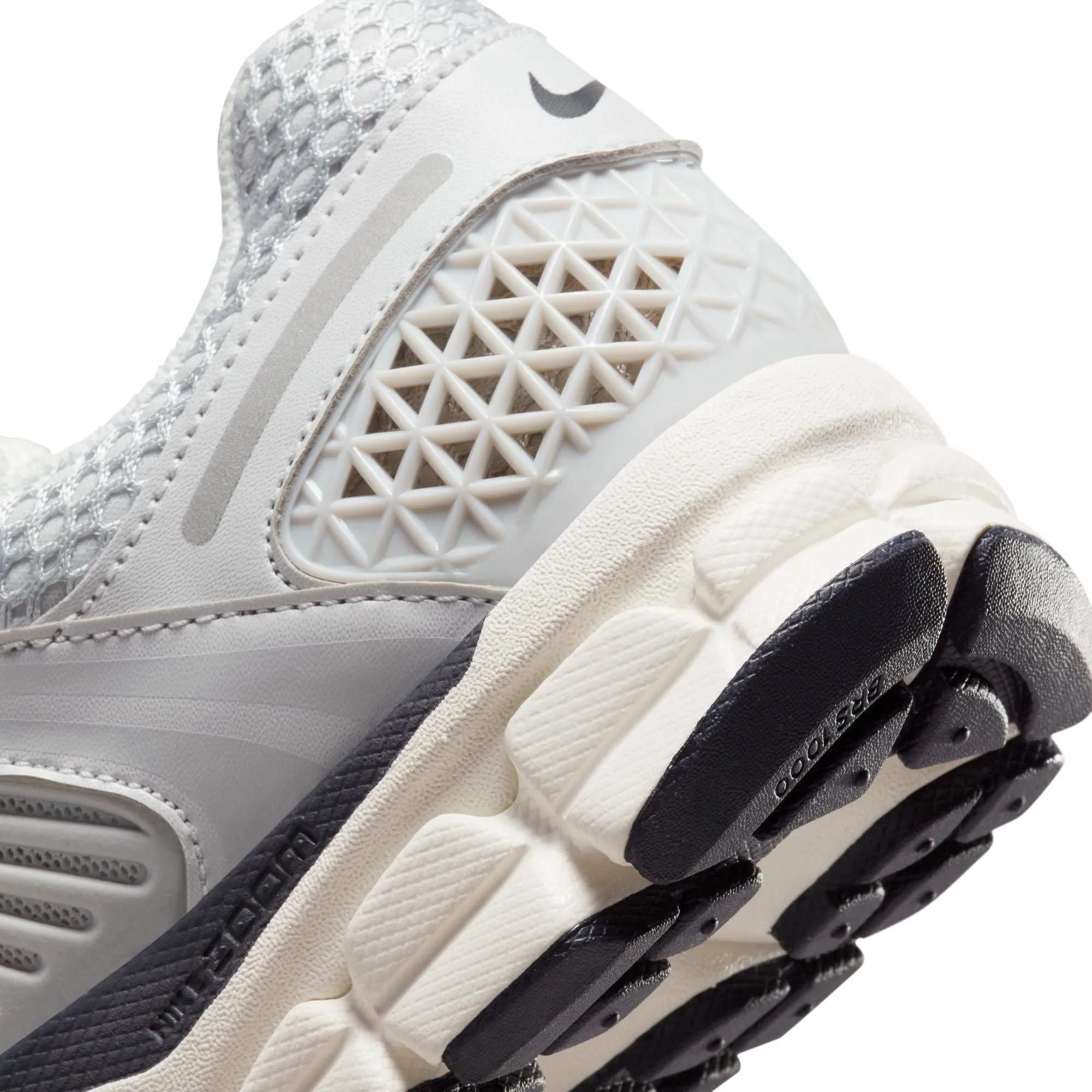 Womens Nike Zoom Vomero 5 'Metallic Silver'