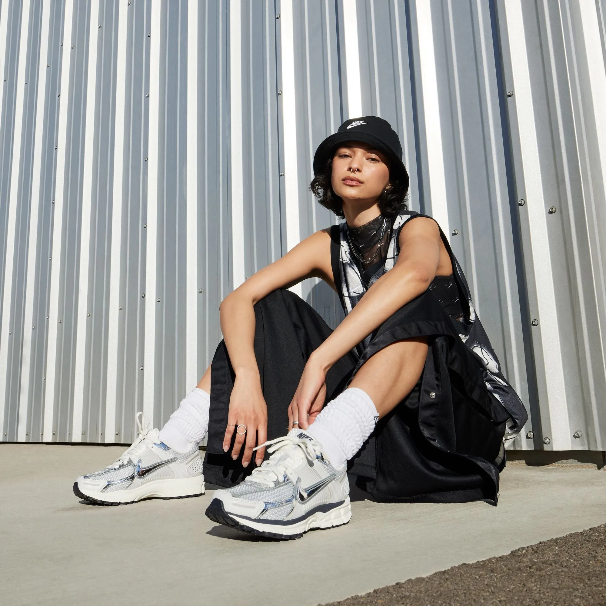 Womens Nike Zoom Vomero 5 'Metallic Silver'